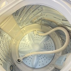 福岡市内配送設置無料　2022年式　ハイセンス 全自動 洗濯機 4.5kg ホワイト HW-K45E 最短10分洗濯 真下排水 予約機能 スリム 風乾燥 強力洗浄 一人暮らし 二人分のお洗濯！