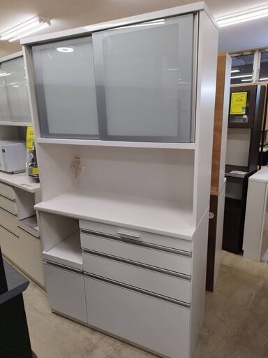 松田家具 キッチンボード レンジボード ソフトクローズレール採用 ブランカ 作業台付 食器棚 収納キッチン モイス加工 幅117cm おしゃれ クリーニング済 堺市 石津【ジャングルジャングルサカイ石津店