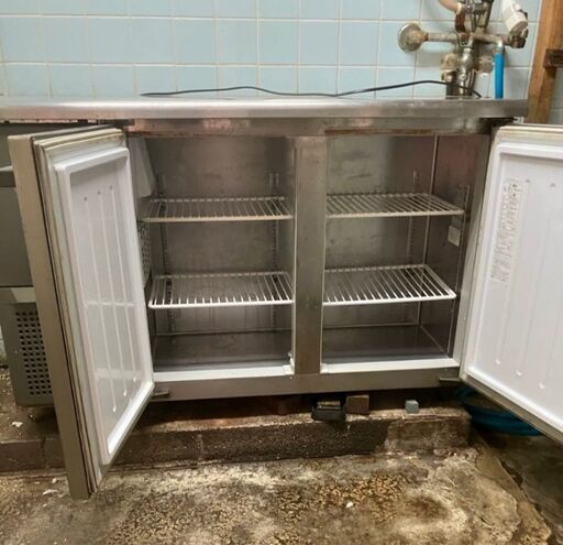 売ります】業務用冷蔵庫