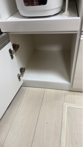 156㎝食器棚〜三万円から五万円で相談させてください。