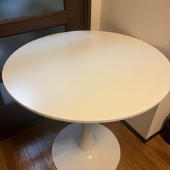 カフェテーブル　丸テーブル　白