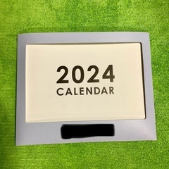 2024. CALENDAR 卓上カレンダー