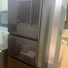 冷蔵庫、自宅まで取りに来ていただける方限定