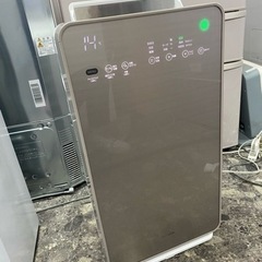 配送可能　保証付き　日立 加湿空気清浄機（空清42畳まで/加湿30畳まで　シャンパンゴールド）HITACHI　自動おそうじ　CLEAIR（クリエア） EP-NVG90-N