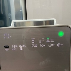 配送可能　保証付き　日立 加湿空気清浄機（空清42畳まで/加湿30畳まで　シャンパンゴールド）HITACHI　自動おそうじ　CLEAIR（クリエア） EP-NVG90-N