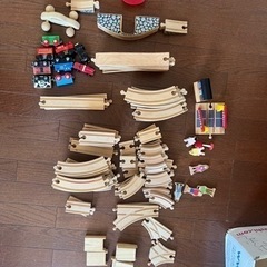 木製電車 列車おもちゃ 知育玩具