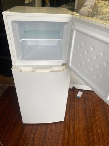 北九州市内配送無料 保証付き 2019年式 冷蔵庫 Grand Line 2ドア冷凍  
