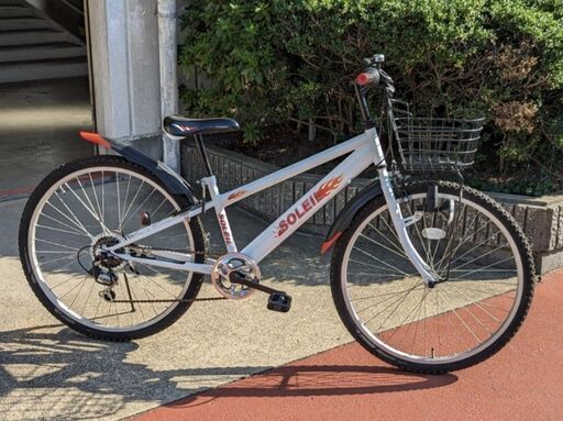 美品 自転車　24インチ　外装5段変速