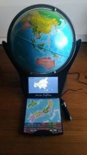しゃべる地球儀