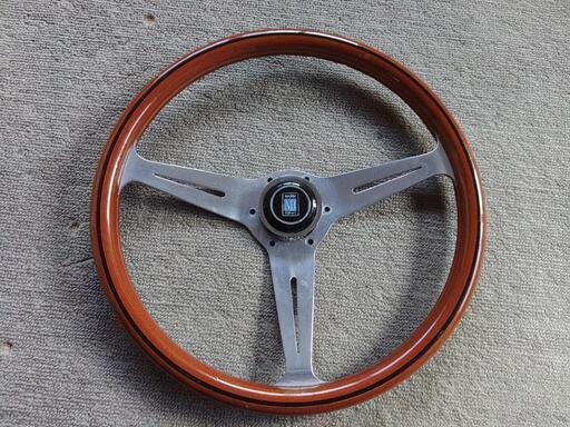 ナルディ ウッドステアリング クラシック Φ37 美品 ナルディ ウッド