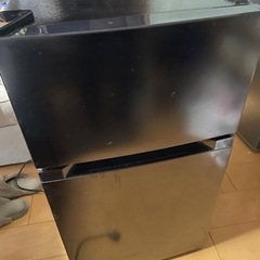 冷蔵庫　アイリスオーヤマ　冷蔵61ℓ+冷凍26ℓ