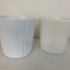 IKEA鉢カバー　同柄2個セット陶器）白　直径20㎝　高さ18.5㎝
