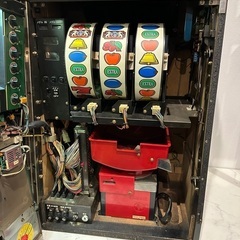 【中古】パチスロ実機 UNIVERSAL ユニバーサル オリエンタル ORIENTAL ドアキー付 4号機初期 希少 激レア レトロ 【札TB02】