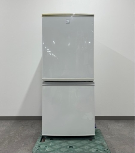 IPK173 SHARP シャープ 2ドア ノンフロン冷凍冷蔵庫 容量137L 冷凍室46L 冷蔵室91L SJ-14E5-KW 2018年製