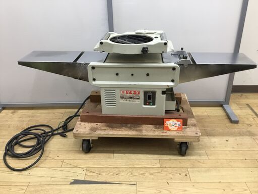 【エコツール半田店】Makita/マキタ 超仕上カンナ替刃式 LP1802C【愛知県/名古屋市/知立市/半田市/岡崎市/工具】 【IT2N6P2NHMUT】★ 出張買取 も好評受付中！