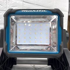 マキタ 14.4V/18V 充電式スタンドライト ML811 本体のみ バッテリ