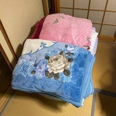 【ネット決済・配送可】敷布団　掛け布団　毛布