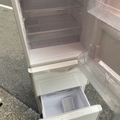 北九州市内配送無料 保証付き 日立 HITACHI R-27DS W [冷凍冷蔵庫 