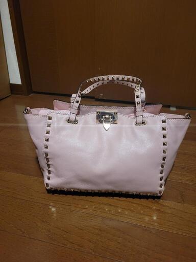☆ヴァレンティノ VALENTINOロックスタッズトートバッグ レザー☆