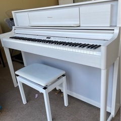 中古美品、木製鍵盤 珍しい白いRoland LX705-GPSR 2018年製 　Roland LX705GP 島村楽器モデル