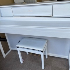 中古美品、木製鍵盤 珍しい白いRoland LX705-GPSR 2018年製 　Roland LX705GP 島村楽器モデル