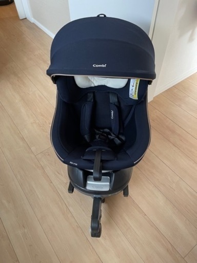 コンビ　チャイルドシート　クルムーヴ　ISOFIX
