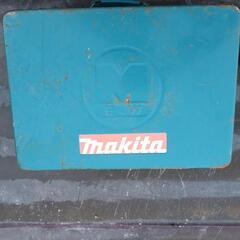 マキタ電動斫り機　刃３本付き！