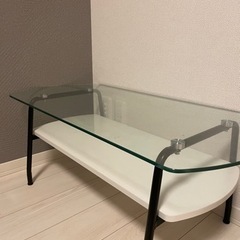 ニトリ　ガラステーブル