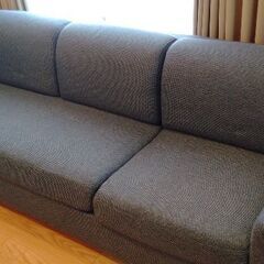 ３人掛け　ソファ　引き取り可能な方
