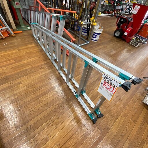 【中古】【動作OK】【店頭引取限定】脚立　13,200円（税込）