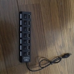 【新品】USBハブ　7ポート①