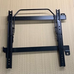 レカロ用シートレール　アクア