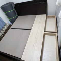 【本日9時まで】ワイドダブルベッド　 引き出し・照明・電源付き