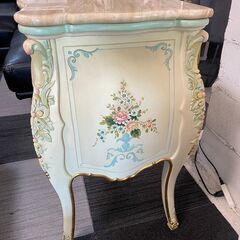 ロココ調　大理石天板　サイドテーブル　ベッドサイド