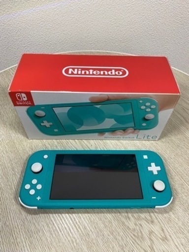 【2月3日までのお値下げ】　任天堂　美品　Switch ライト　備品揃ってます✨　充電器未使用品です！　セーフティーガイドもあります