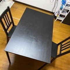 2/11まで。配送可。IKEA リビングテーブル1 椅子2 セット売り