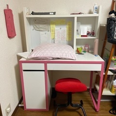 IKEA 学習机（ピンク）