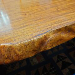 1枚板の座卓