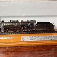 D51型蒸気機関車(1/60模型)ケース入り