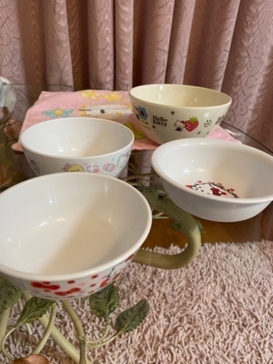 ボウル・ご飯茶碗・タオルハンカチセット　ハローキティ　サンリオ