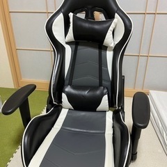 ゲーミングチェア　ロータイプ　座椅子
