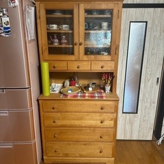 食器棚　家具　シェルフ　キッチン