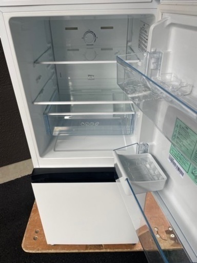 ハイセンス　ノンフロン冷凍冷蔵庫　HR-D1304 2021年製　135L HR-D1304 | ハイセンスジャパン株式会社