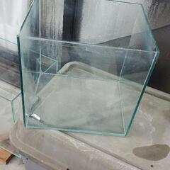 ガラス水槽　30×25×30