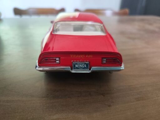 ユーズドアンダーライセンス 1/24 1973 PONTIAC FIREBIRD 赤 ポンティアックファイヤーバード 20cm ダイキャストミニカー