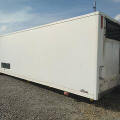 鍵かけられます】保冷コンテナ 長さ約635cm×幅232cm×高さ240cmくらい