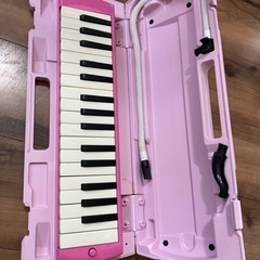 中古鍵盤ハーモニカ　ピンク　ヤマハ