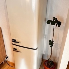 【3/9受付終了･大幅値下げ】冷蔵庫 レトロ デザイン 冷凍庫 ...