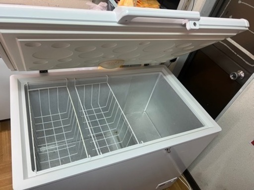新しい冷蔵庫に切り替えため、動作確認済、中古ですがまだ綺麗です。