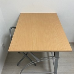 【ネット決済】取りに来られる方限定、机と折り畳み椅子